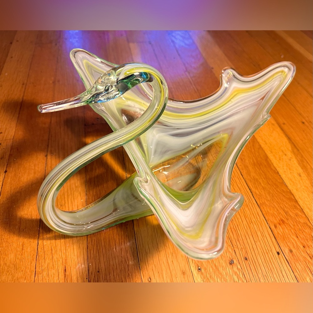 Vintage Murano green/yellow swirl, hand blown glass swan bowl/dish - excellent
